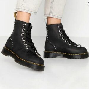 Dr. Martens Gomez Studded Combat Boots *RARE* Size‎ US 5 EU 36
